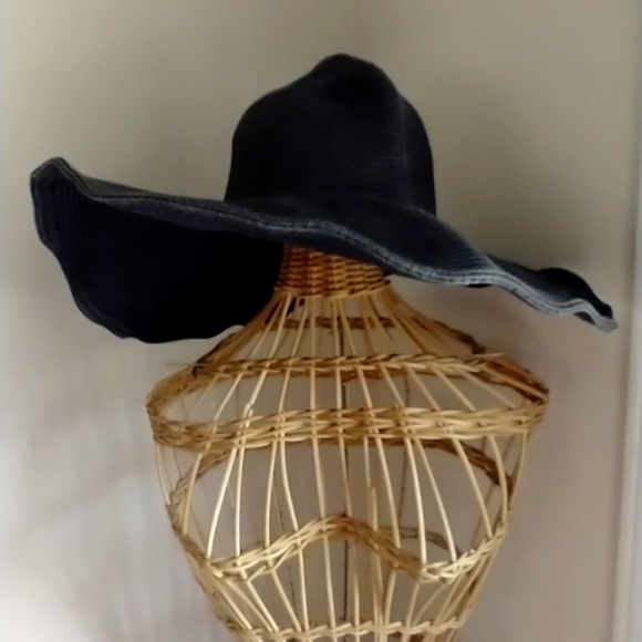 Hat Wide brim straw weaved style Hat adjustable wire trim - Picture 4 of 16